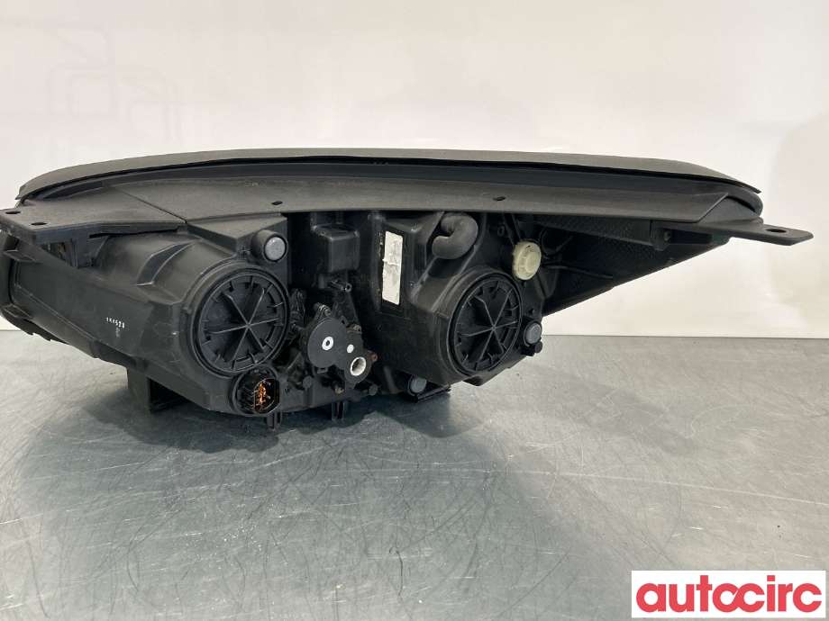 Frontlykt høyre xenon til Kia Soul 2014-2019 (Type II) (KIA|92102E40201D|)