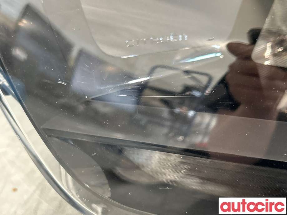 Frontlykt venstre halogen til Citroën C4, Cactus 2018-2021 (Fase 2)  (CITROEN|9821349780|)