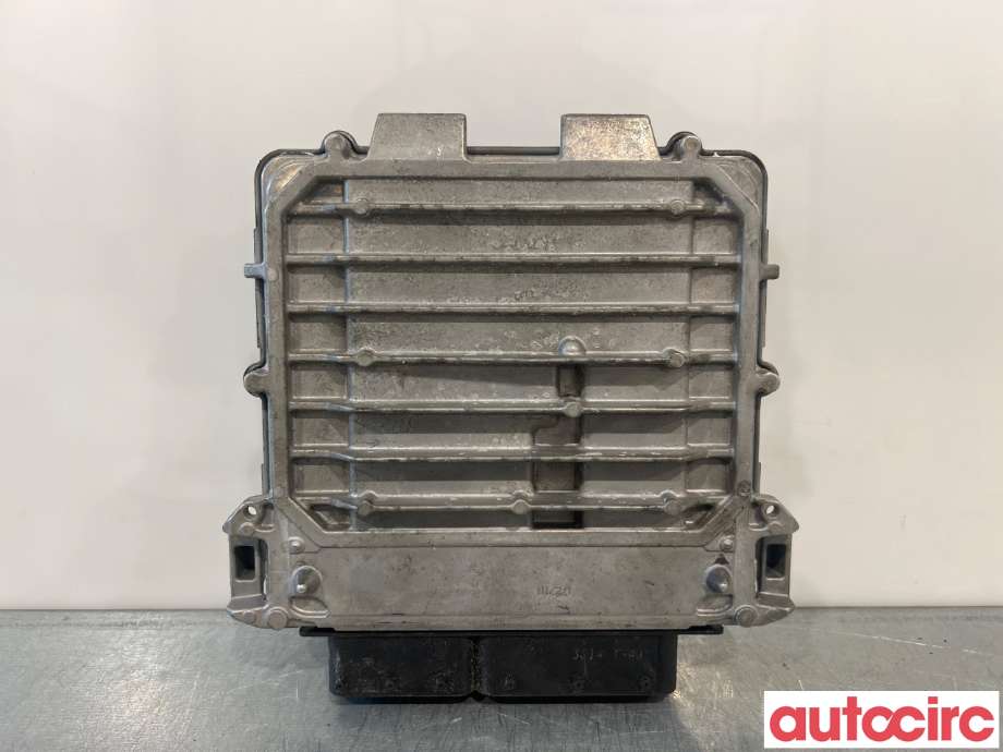Styreenhet motor til Mercedes C-Klasse 2014-2018 (Fase 1) (W205) (W205) (MERCEDES|A2749000800|0261S08785)