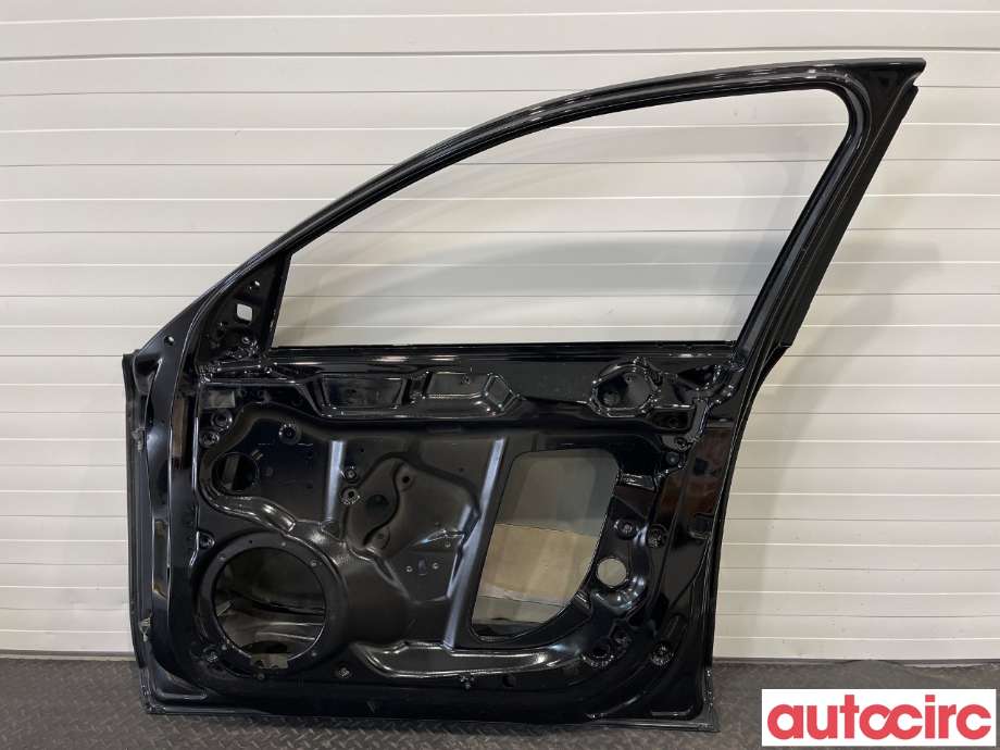 Dør høyre foran til Audi A4 2007-2014 (Type IV) (B8) (B8) (AUDI|8K0831052J)