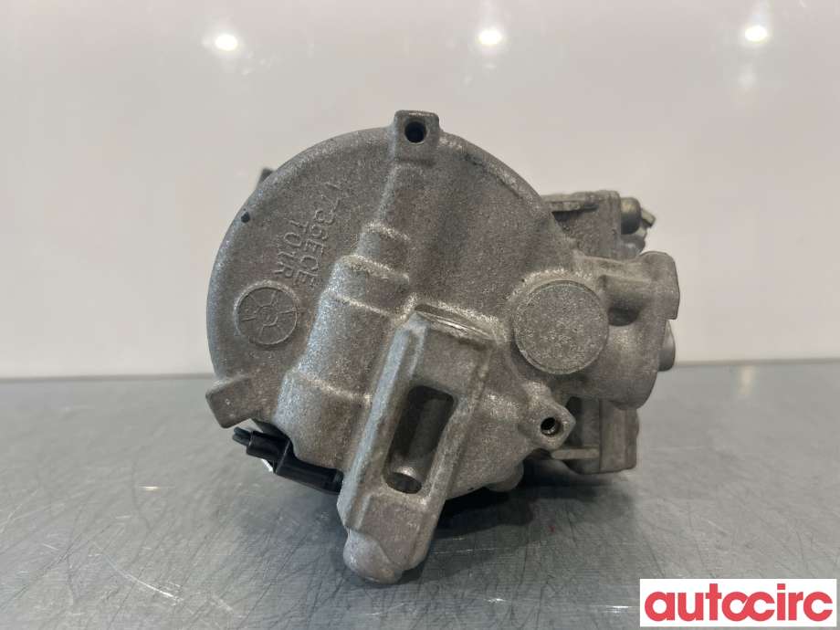 Aircondition kompressor til Mercedes C-Klasse 2014-2018 (Fase 1) (W205) (W205) (MERCEDES|A0032306911||A0008304400)