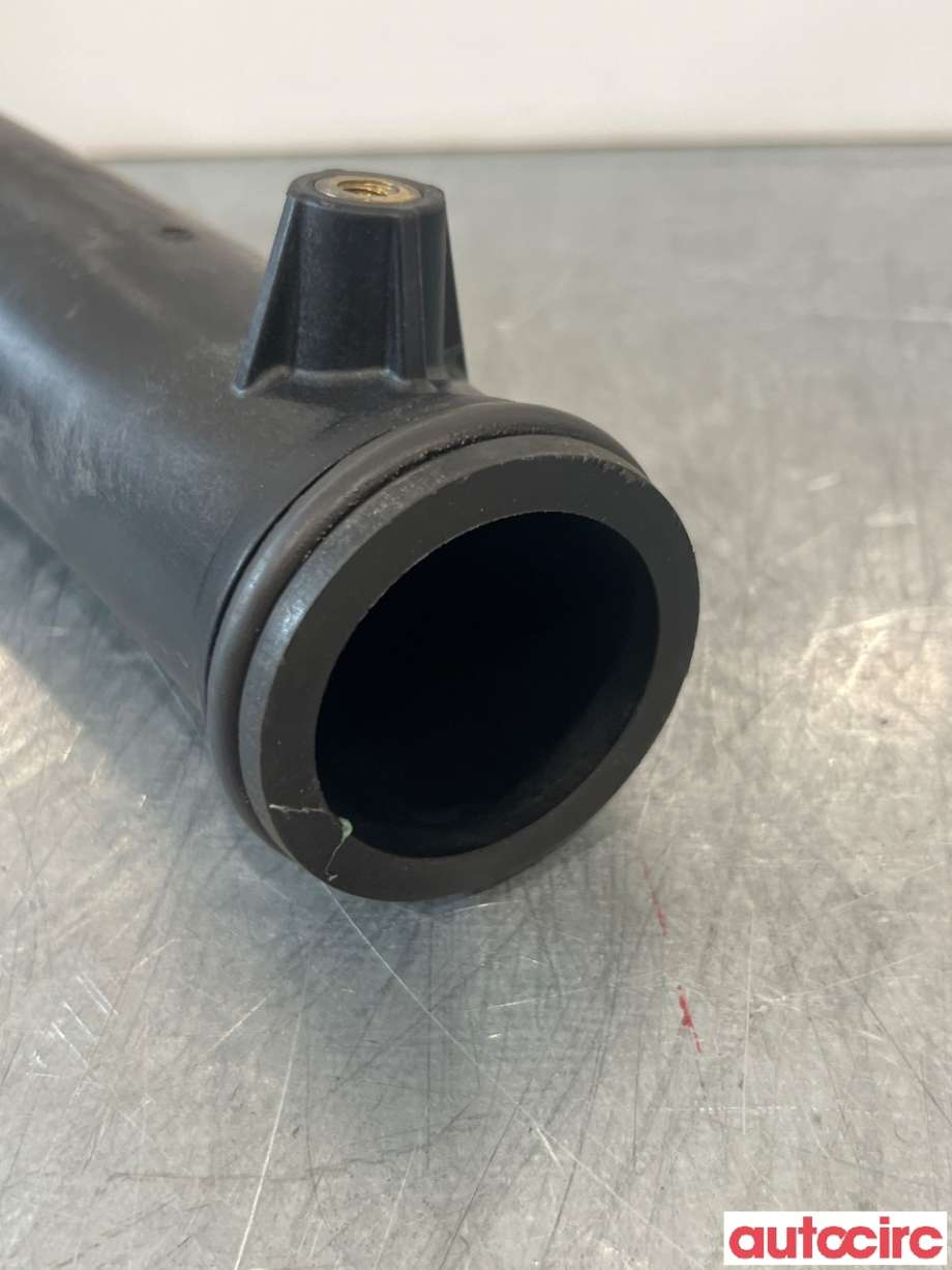 Turbo rør til Mercedes C-Klasse 2014-2018 (Fase 1) (W205) (W205) (MERCEDES|A2740980207|)
