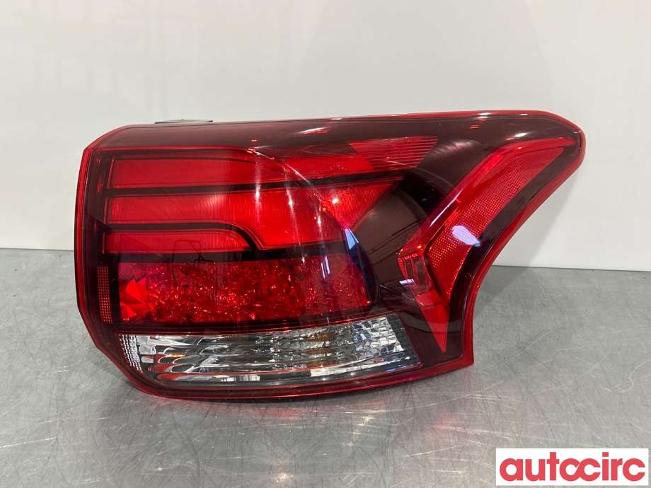Baklykt høyre til Mitsubishi Outlander, 2015-->> (Type III, Fase 2)  (MITSUBISHI|8330A998)