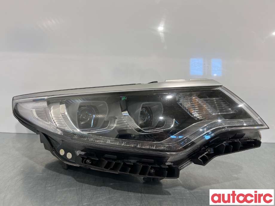 Frontlykt høyre halogen til Kia Optima 2017-2020 (KIA|92102A8300)