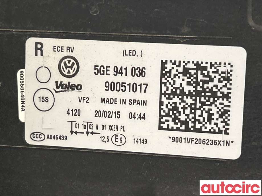 Frontlykt høyre halogen til VW e-Golf 2014-2017 (Fase 1) (VOLKSWAGEN|5GE941774|5GE941036)