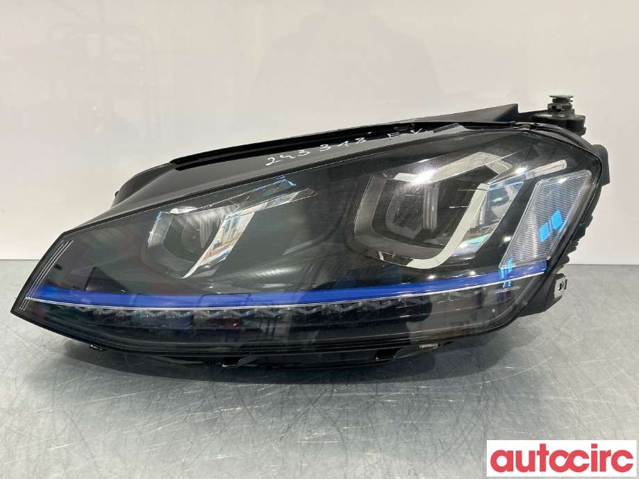 Frontlykt venstre halogen til VW e-Golf 2014-2017 (Fase 1)  (VOLKSWAGEN|5GE941773|5GE941035)