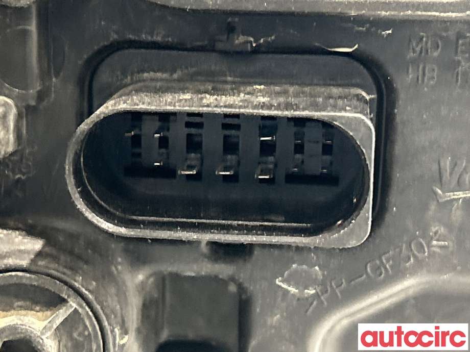 Frontlykt venstre halogen til VW e-Golf 2014-2017 (Fase 1)  (VOLKSWAGEN|5GE941773|5GE941035)