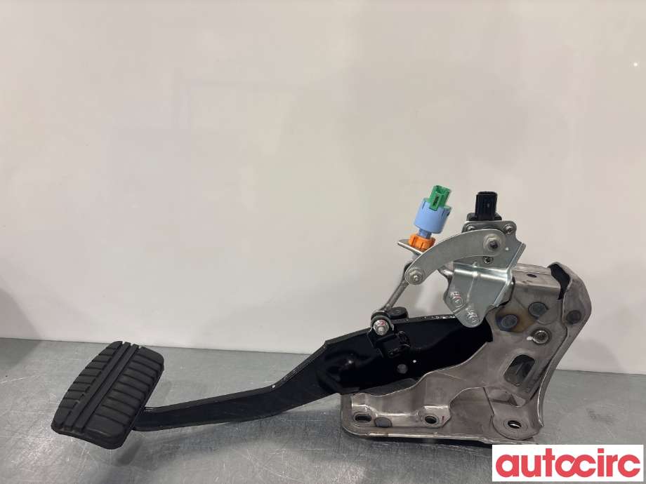 Pedal gass/brems/clutch til Mitsubishi Outlander 2015-->> (Type III, Fase 2)  (MITSUBISHI|4620A354|)