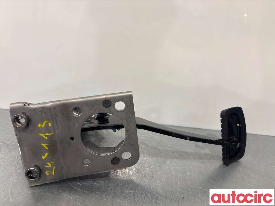 Pedal gass/brems/clutch til Mitsubishi Outlander 2015-->> (Type III, Fase 2)  (MITSUBISHI|4620A354|)
