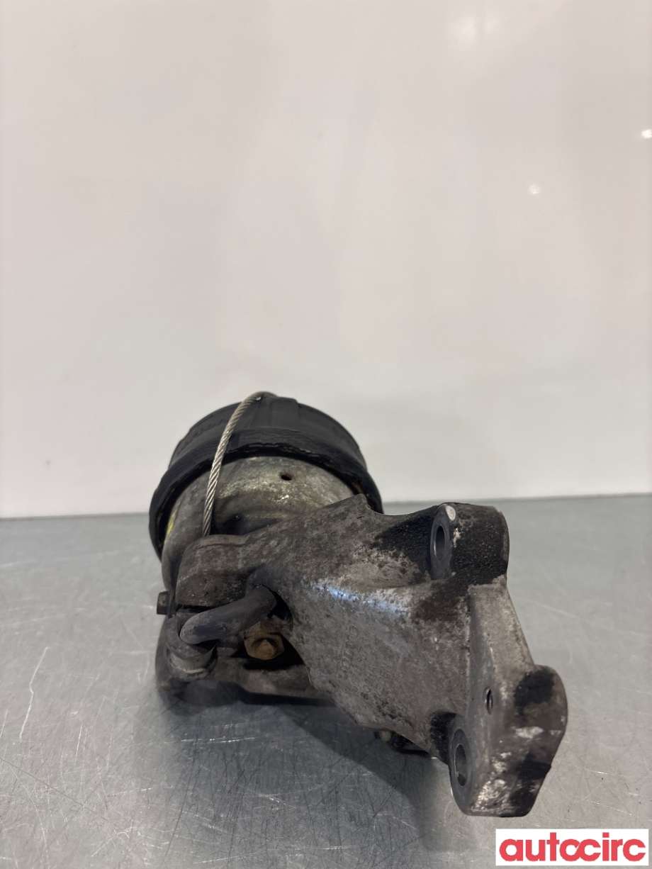 Motorfeste til Volvo XC70 2005-2007 (Type I, Fase 2)  (VOLVO|30680751|)