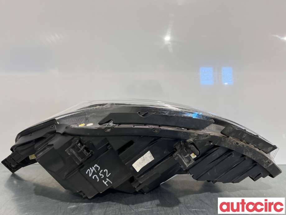 Frontlykt høyre halogen til Kia Optima 2017-2020  (KIA|92102D4300)