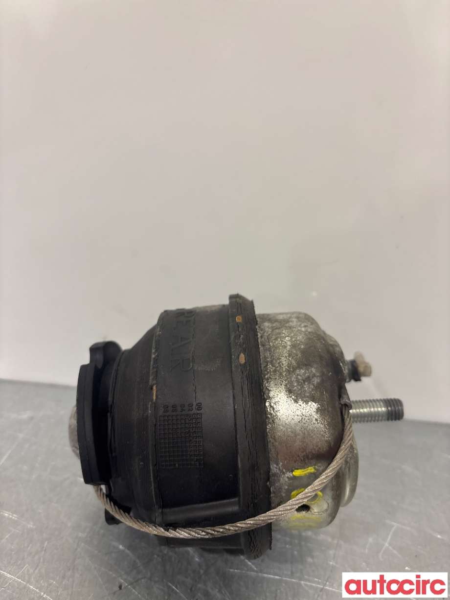 Motorfeste til Volvo XC70 2005-2007 (Type I, Fase 2)  (VOLVO|30741397|)