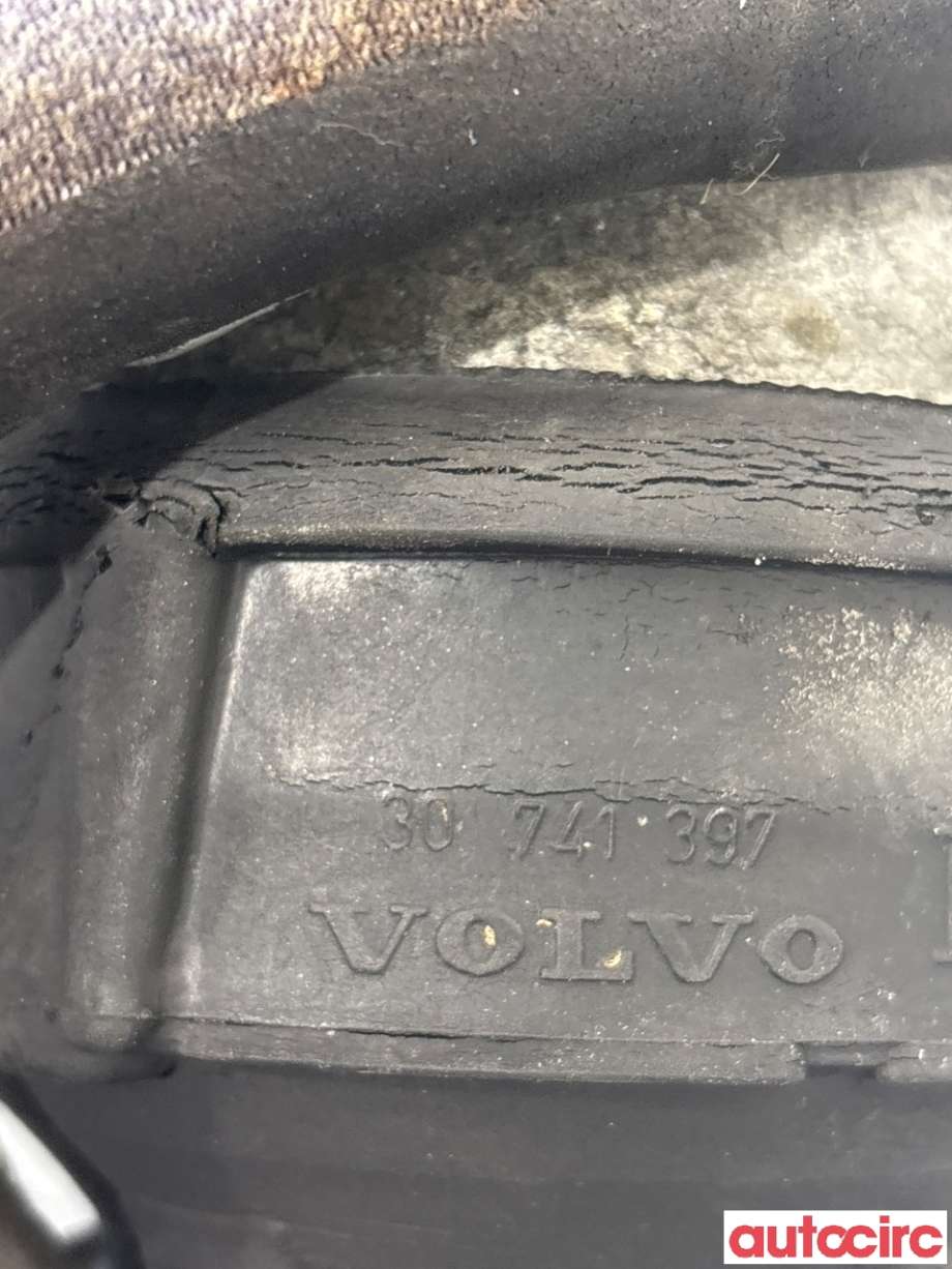 Motorfeste til Volvo XC70 2005-2007 (Type I, Fase 2)  (VOLVO|30741397|)