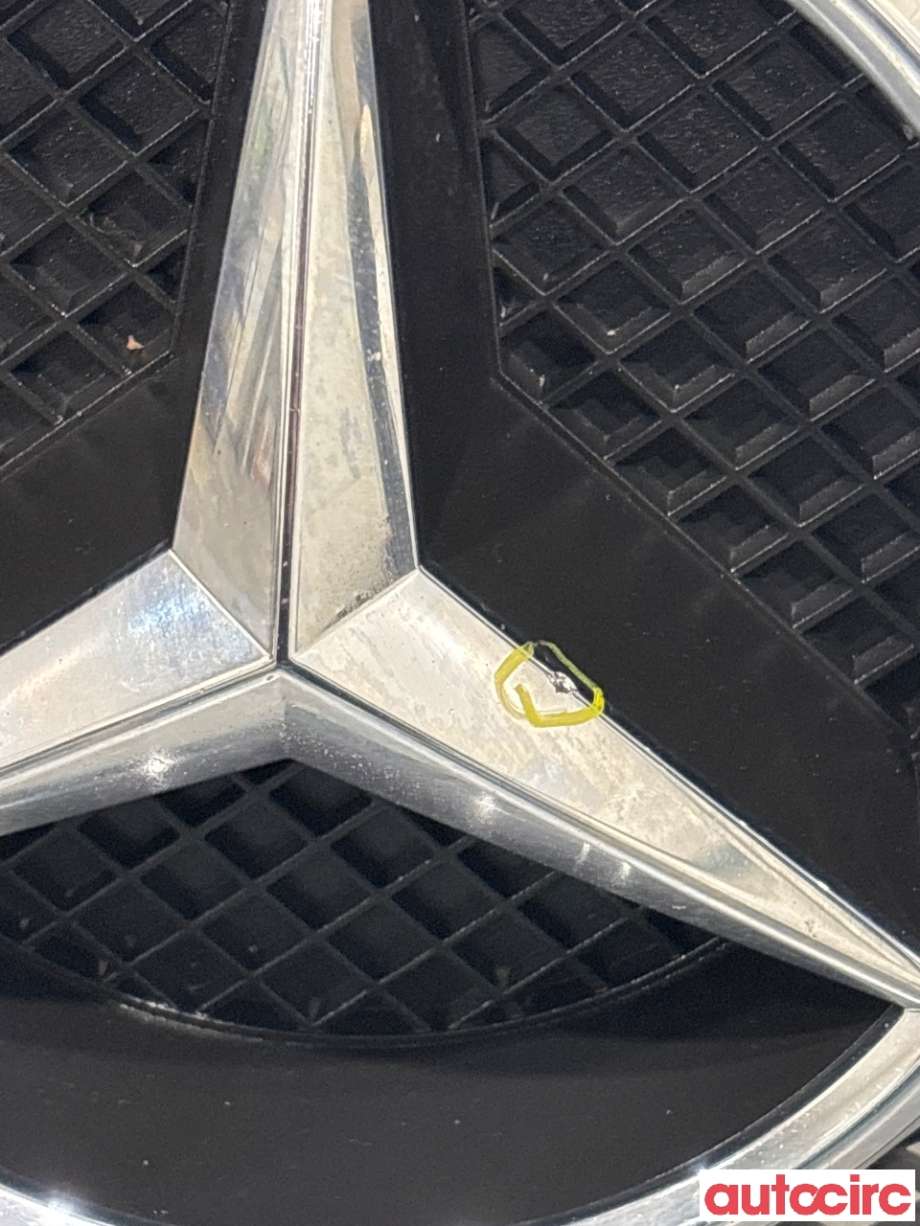 Grill til Mercedes C-Klasse 2014-2018 (Fase 1) (W205) (W205) (MERCEDES|A2058880023|)