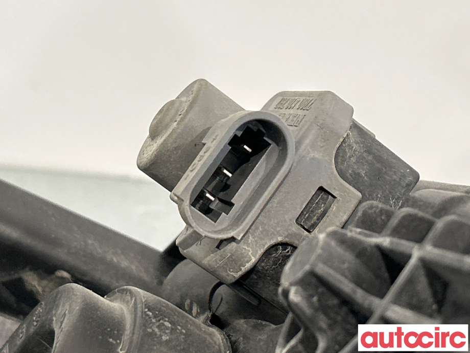 Frontlykt venstre halogen til Nissan NV200 2010-2019 (NISSAN|260604FA1A||1EL01133411)