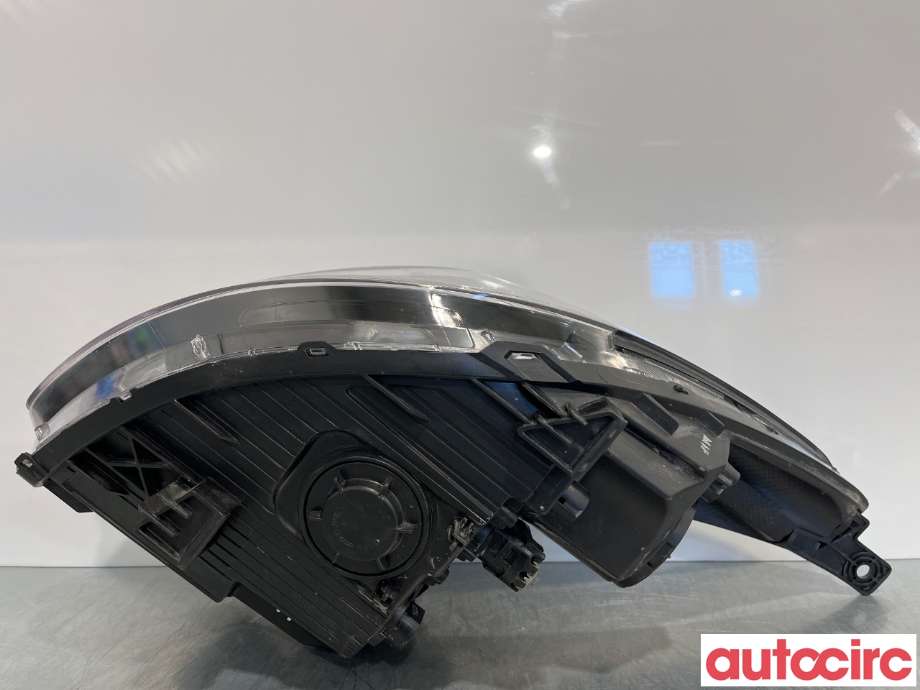 Frontlykt venstre halogen til Kia Soul 2014-2019 (Type II) (KIA|92101E40101D)