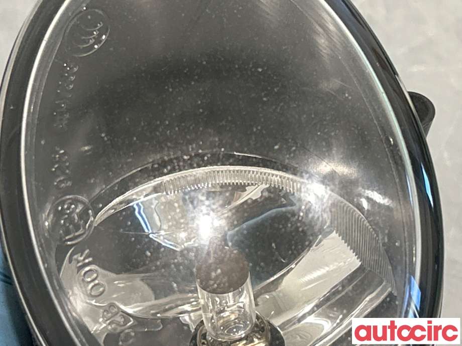 Tåkelykt høyre foran til VW Tiguan 2011-2016 (Type I, Fase 2) (VOLKSWAGEN|5K0941700F|5K0941700)