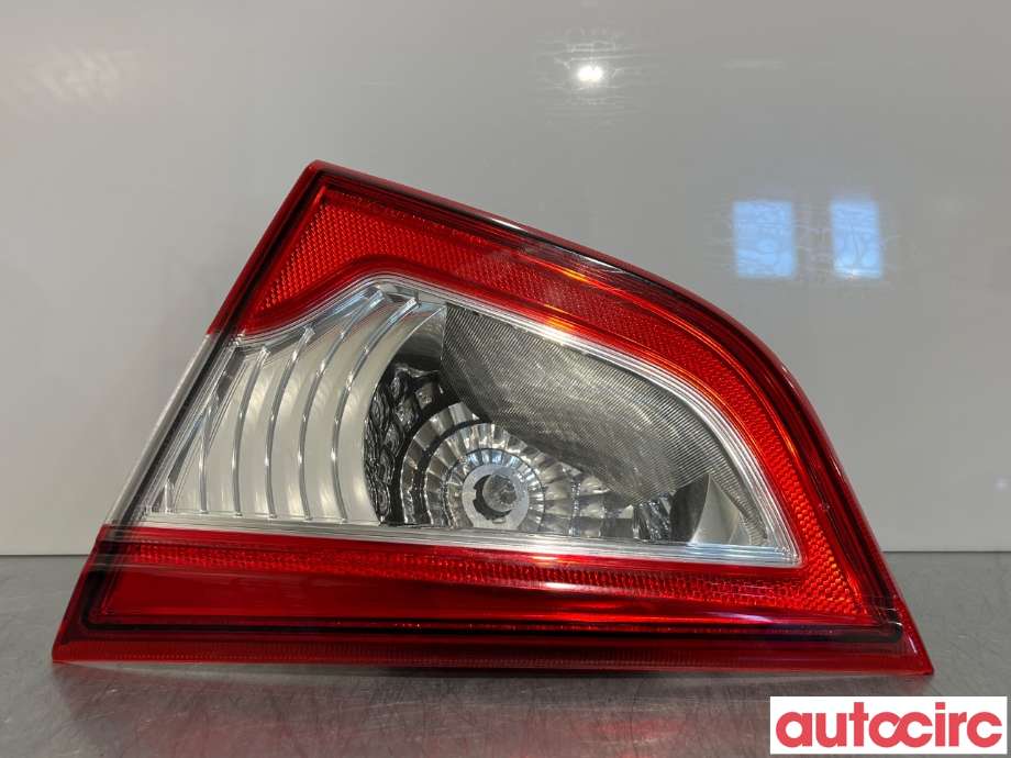 Baklykt høyre indre til Suzuki SX4 S-CROSS, 2013-->> (Type II)  (SUZUKI|36254-61M00)