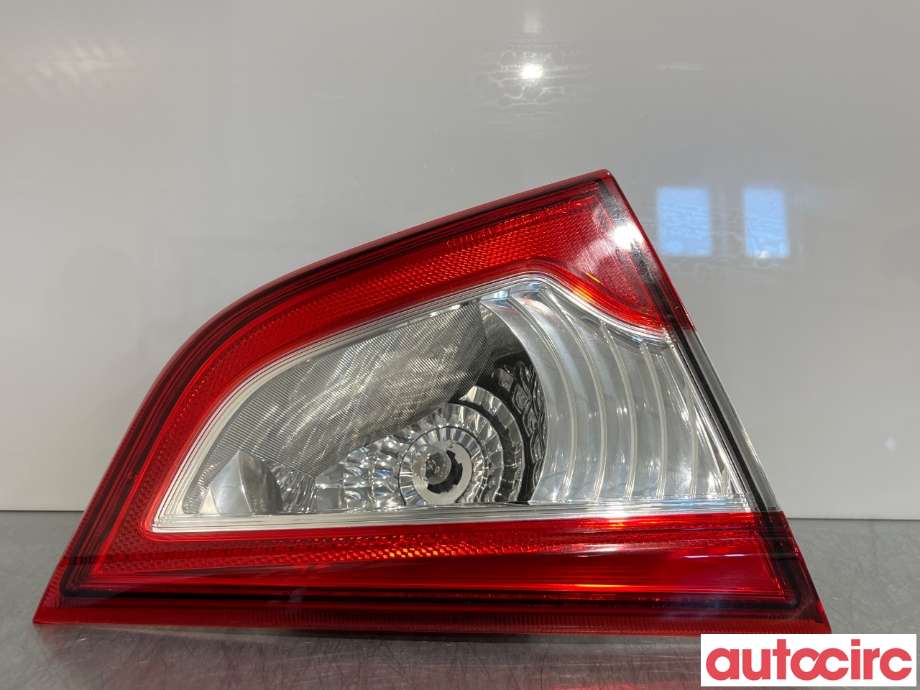 Baklykt venstre indre til Suzuki SX4 S-CROSS, 2013-->> (Type II)  (SUZUKI|36274-61M00)