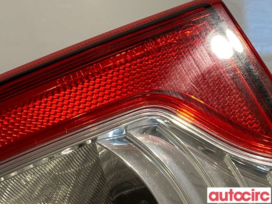 Baklykt venstre indre til Suzuki SX4 S-CROSS 2013-->> (Type II)  (SUZUKI|36274-61M00)