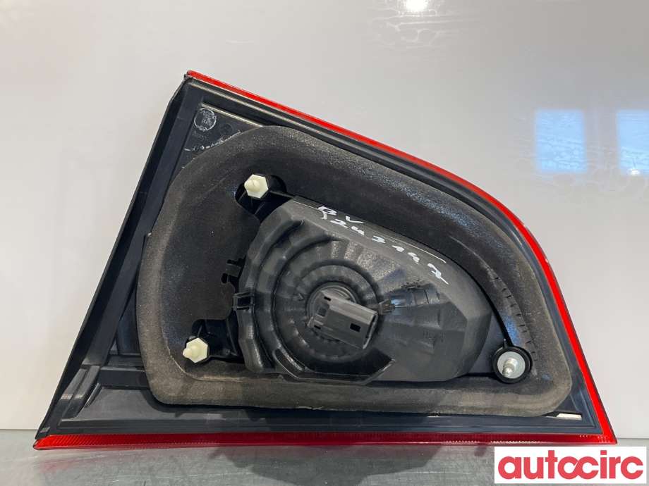 Baklykt venstre indre til Suzuki SX4 S-CROSS 2013-->> (Type II)  (SUZUKI|36274-61M00)