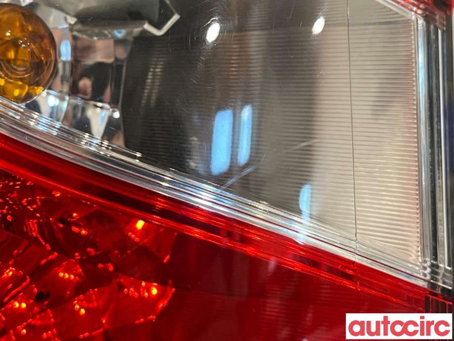 Baklykt venstre til Suzuki SX4 S-CROSS 2013-->> (Type II) (SUZUKI|35670-61M10)