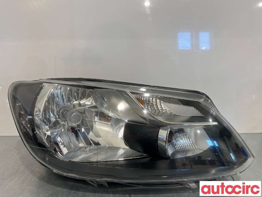 Frontlykt høyre halogen til VW Caddy, 2010-2015 (Type III, Fase 2)  (VOLKSWAGEN|2K5941006A)