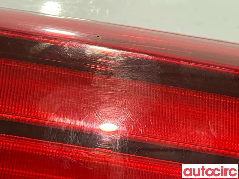 Baklykt venstre indre til Mitsubishi Outlander 2015-->> (Type III, Fase 2)  (MITSUBISHI|8331A179)