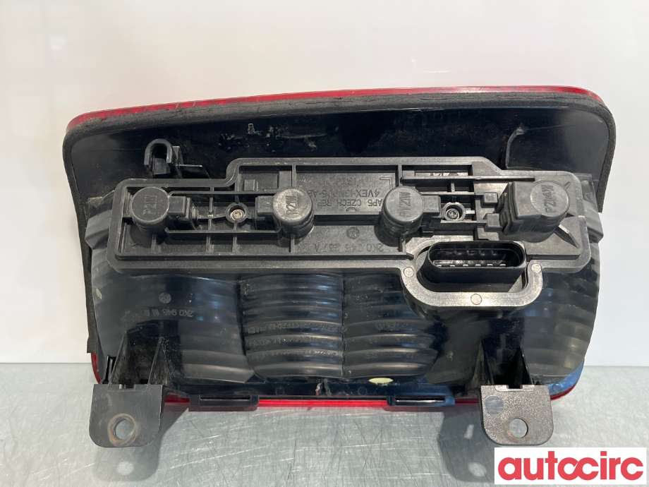 Baklykt venstre til VW Caddy 2004-2010 (Type III, Fase 1)  (VOLKSWAGEN|2K0945095M|2K0945095P)