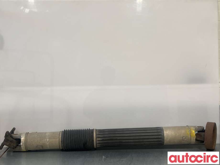 Mellomaksel til Jeep Commander, 2006-2009  (JEEP|52853003AF)