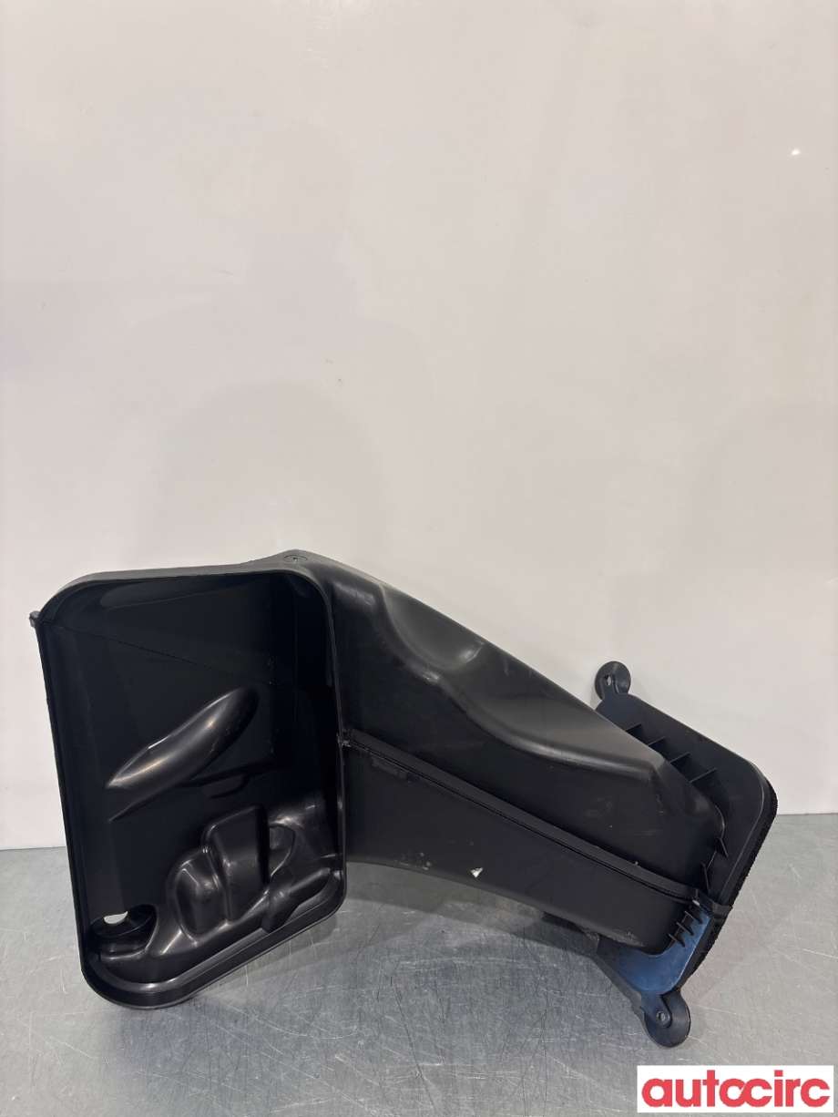 Diverse deler til Tesla Model Y 2021-2024 (Type I)  (TESLA|1499137-50-B|)
