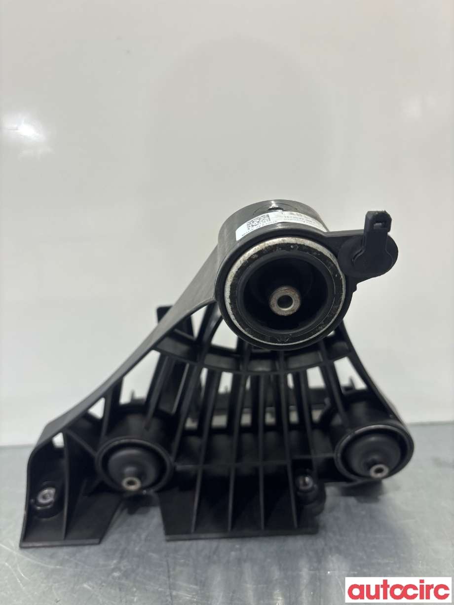 Diverse deler til Tesla Model Y 2021-2024 (Type I)  (TESLA|1673627-00-C||1667014-00-B)