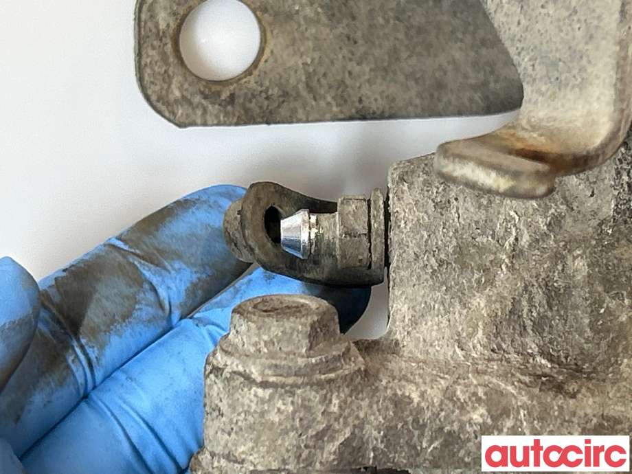 Bremsecaliper venstre bak til Ford Transit 2006-2013  (FORD|1521636|6C11-2553-AD|)