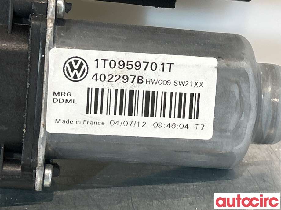 Ruteheis venstre foran til VW Caddy 2010-2015 (Type III, Fase 2)  (VOLKSWAGEN|1T0959701AF|1T0959701T)