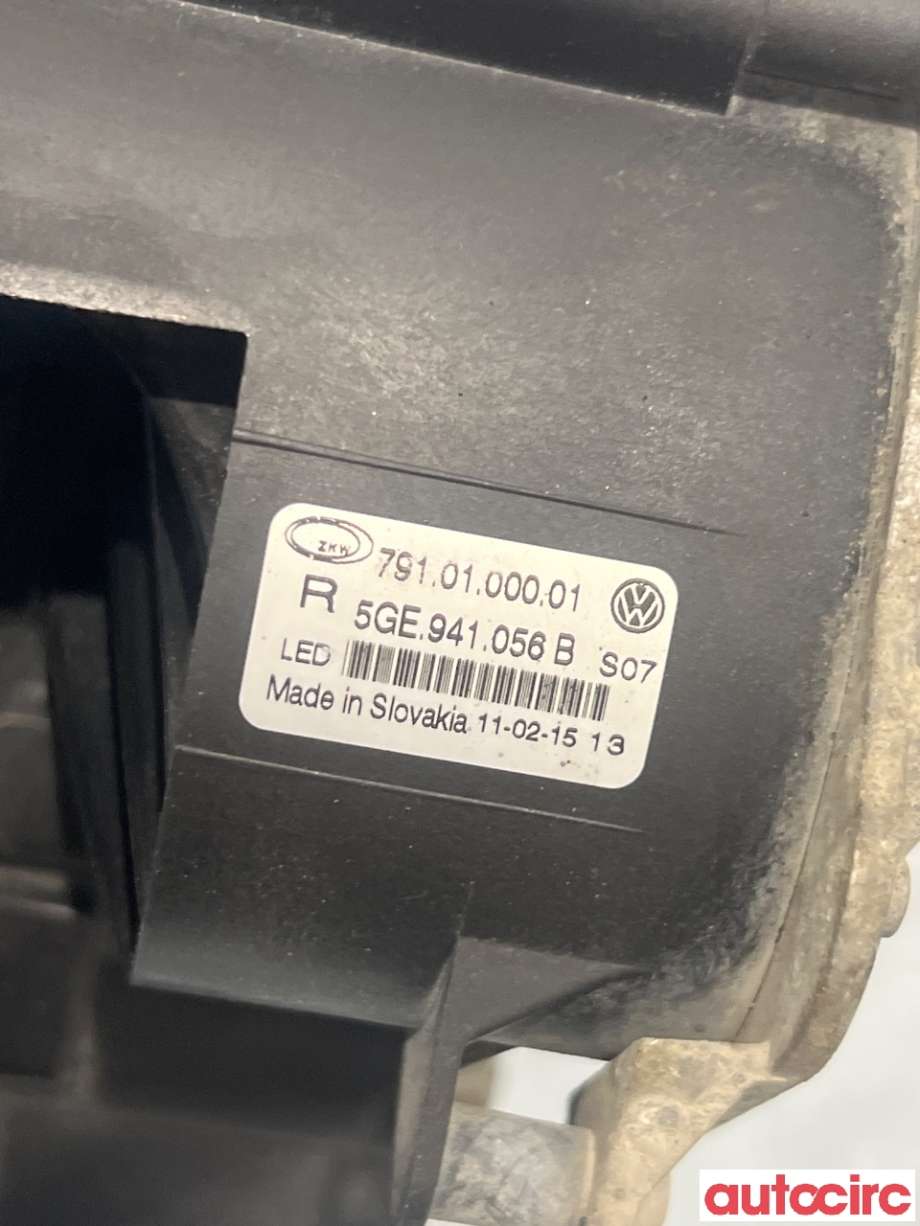 Tåkelykt høyre foran til VW e-Golf 2014-2017 (Fase 1)  (VOLKSWAGEN|5GE941056B|)