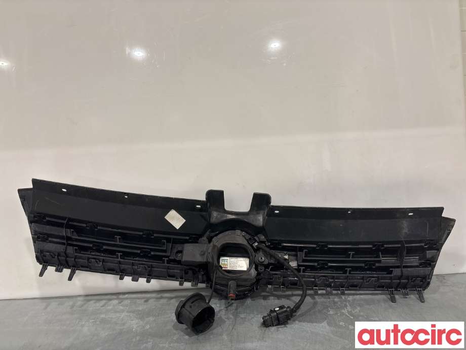 Grill til VW e-Golf 2014-2017 (Fase 1)  (VOLKSWAGEN|5GE853651F|)
