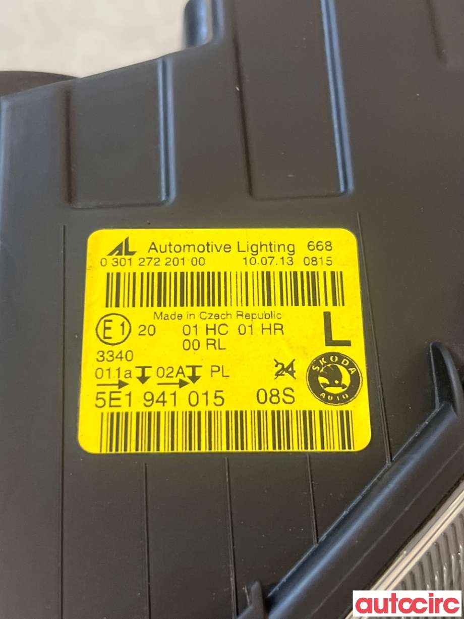Frontlykt venstre halogen til Škoda Octavia 2013-2016 (Type III, Fase 1)  (SKODA|5E1941017|030127220100|5E1941015)