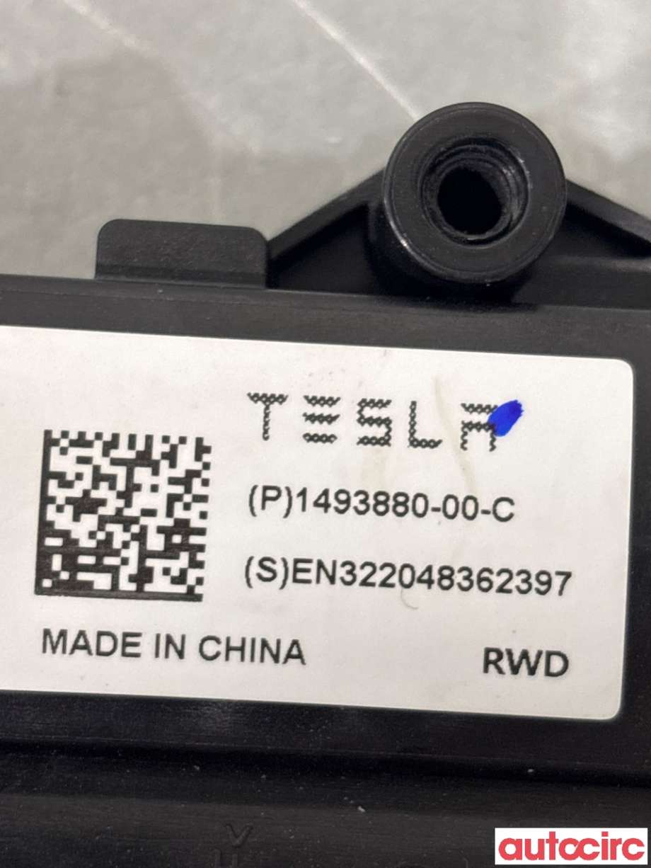 Diverse deler til Tesla Model Y 2021-2024 (Type I)  (TESLA|1493880-00-C|)