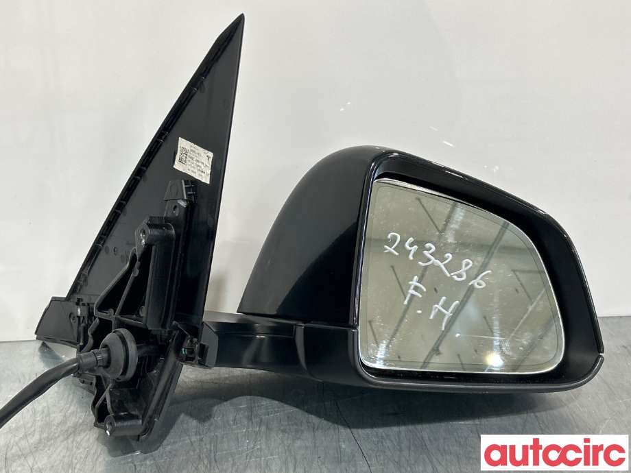 Diverse deler til Tesla Model Y 2021-2024 (Type I)  (TESLA|1609791-00-E||1609791-00-D)