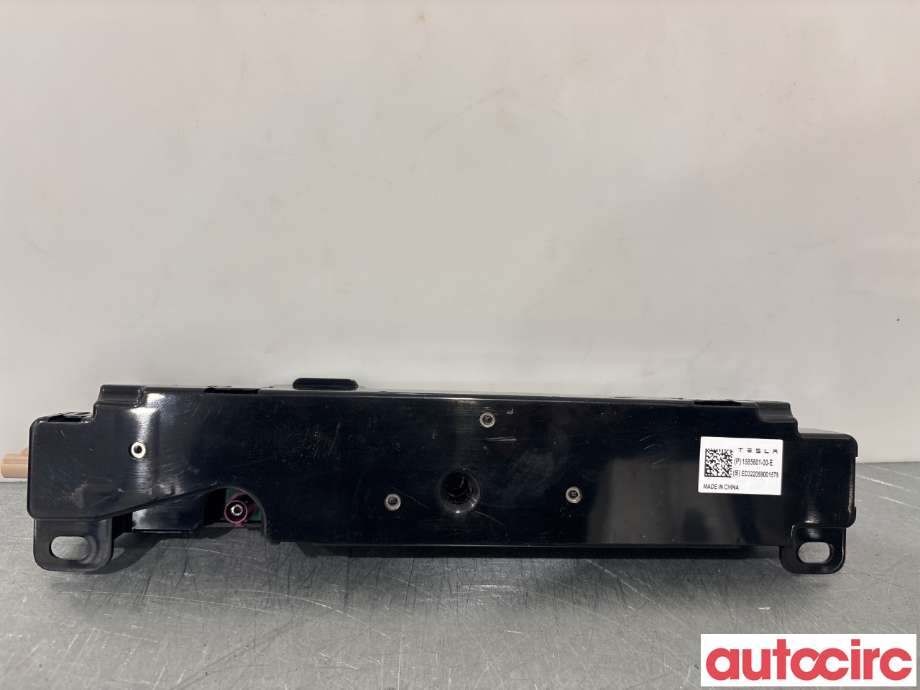 Diverse deler til Tesla Model Y, 2021-2024 (Type I)  (TESLA|1585601-00-E)