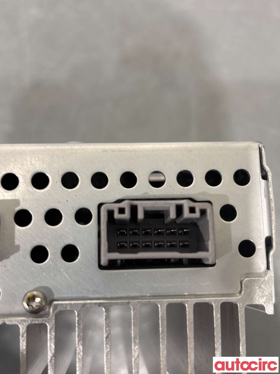 Bilstereo forsterker til Tesla Model Y 2021-2024 (Type I)  (TESLA|1507152-01-B|)