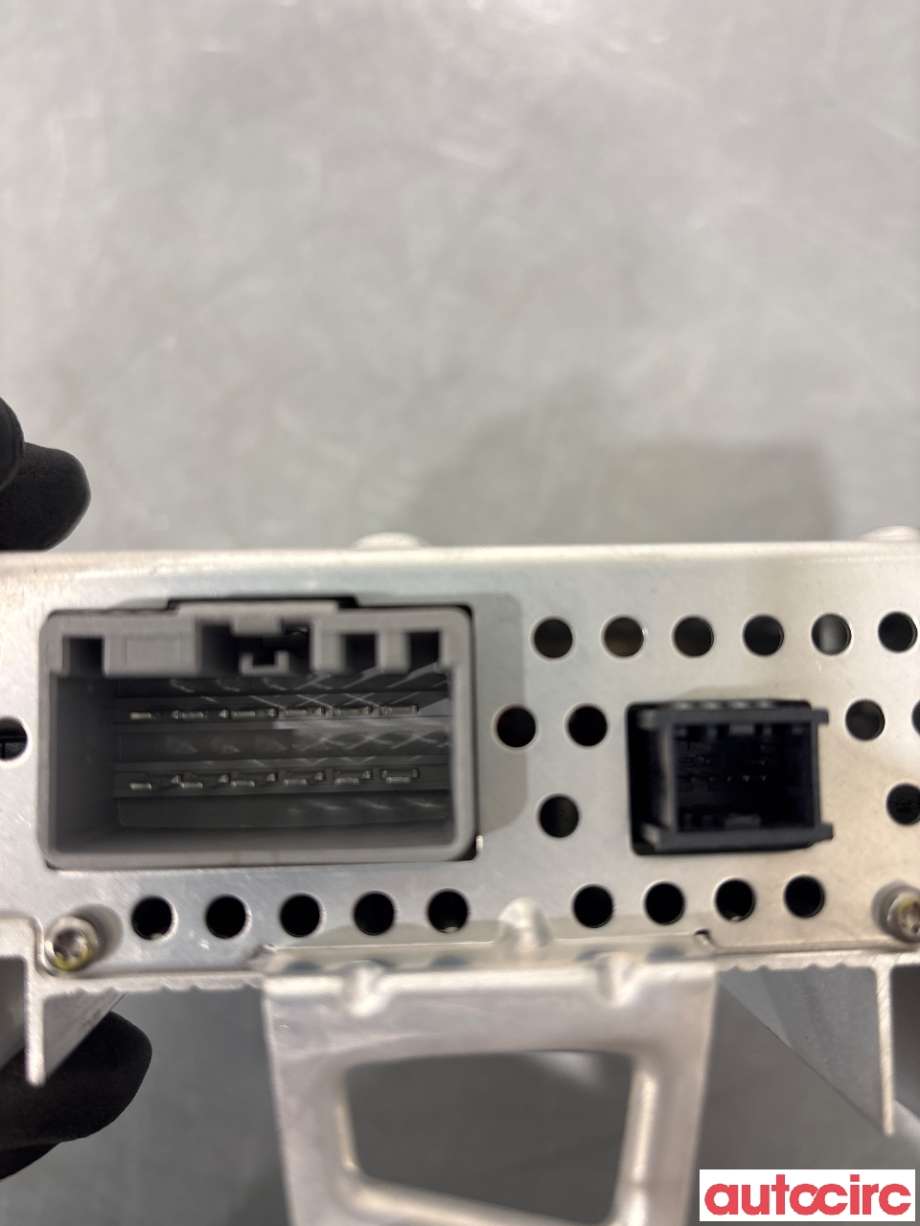 Bilstereo forsterker til Tesla Model Y 2021-2024 (Type I)  (TESLA|1507152-01-B|)