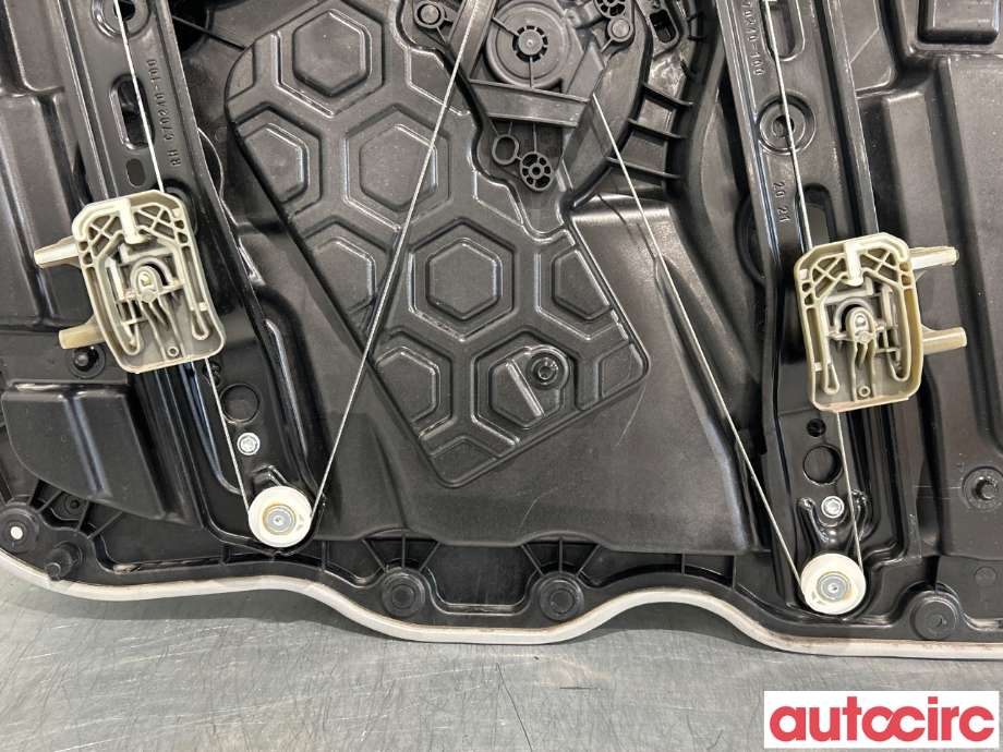 Ruteheis til Volvo XC40 2018-2024  (VOLVO|30747092|)