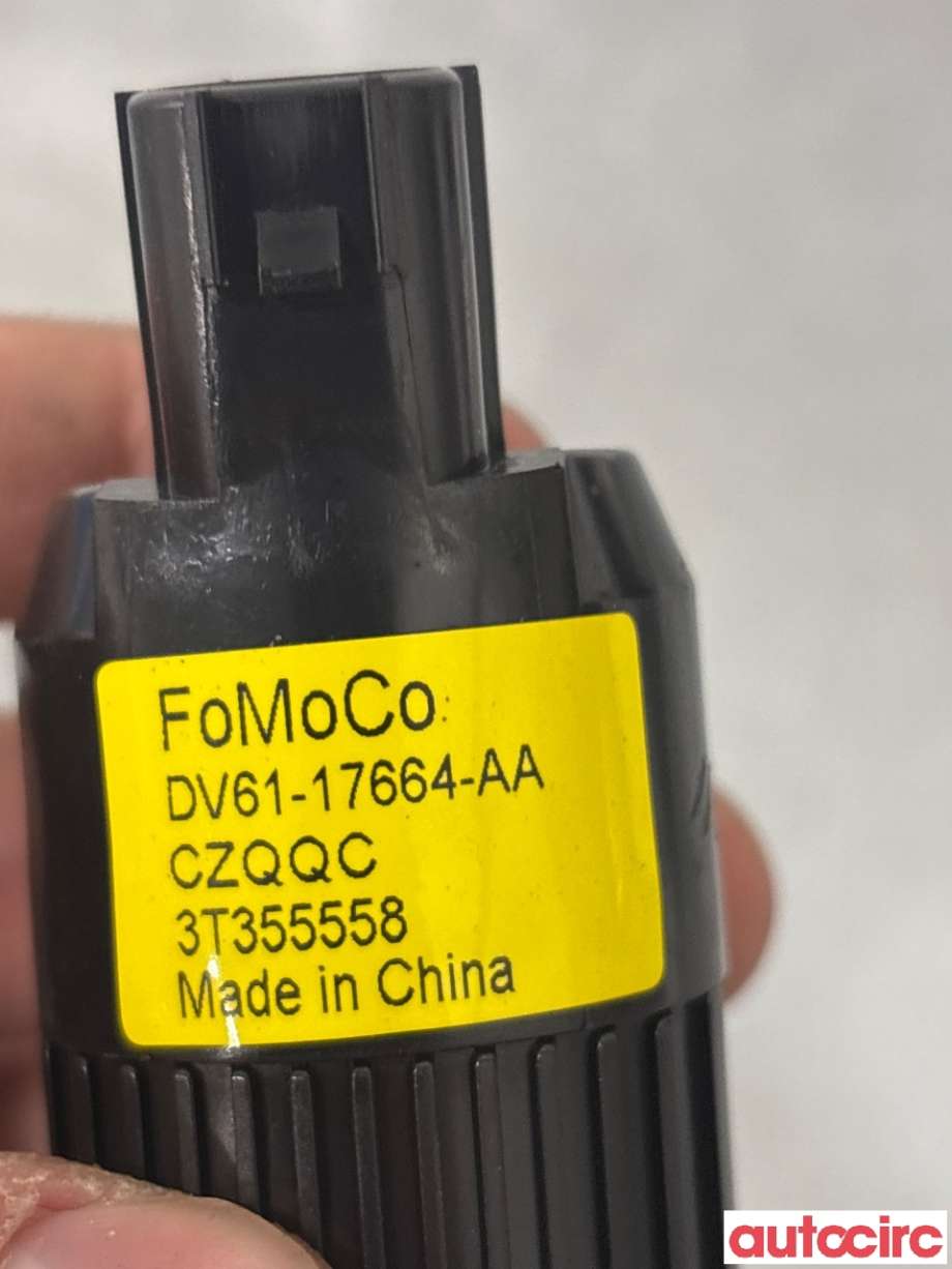 Spylerpumpe foran til Ford Transit Connect 2018-->> Type II, Fase 2  (FORD|5536078|JL1B-17664-AA)