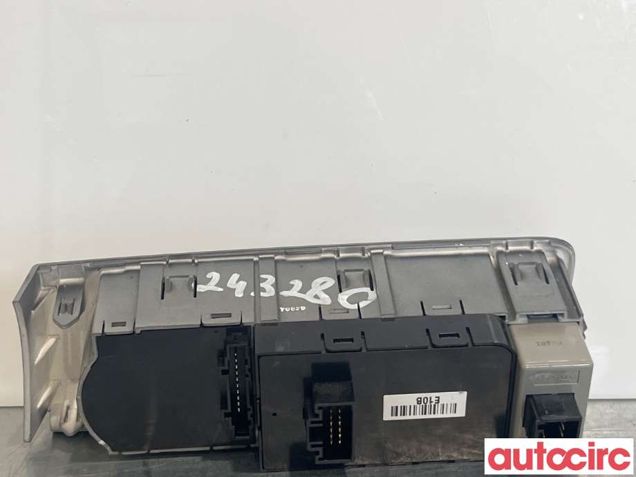 Bryter diverse til Kia Soul 2014-2019 (Type II)  (KIA|93600E4100BF6)