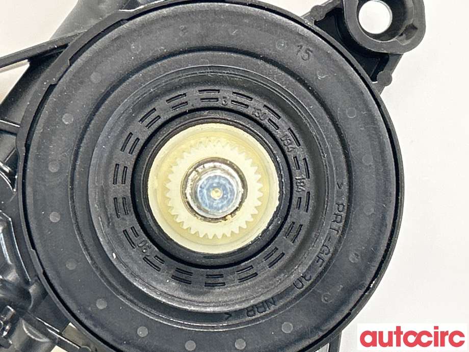 Ruteheis høyre foran til Škoda Octavia 2013-2016 (Type III, Fase 1)  (SKODA|5Q0959802B|0130822716)