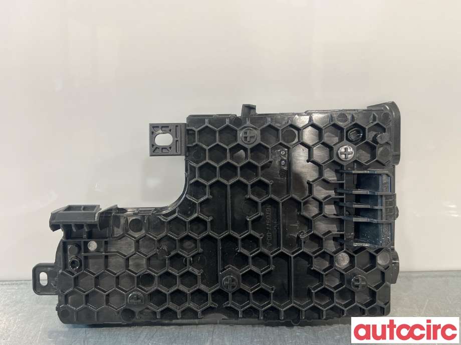 Styreenhet diverse til Tesla Model Y, 2021-2024 (Type I)  (TESLA|1657650-00-C)