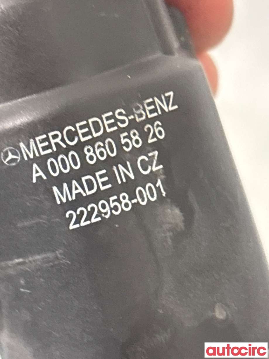 Spylerpumpe foran til Mercedes Vito/Viano 2004-2010 (Fase 1) (W639) (W639) (MERCEDES|A2218690121|A0008605826)