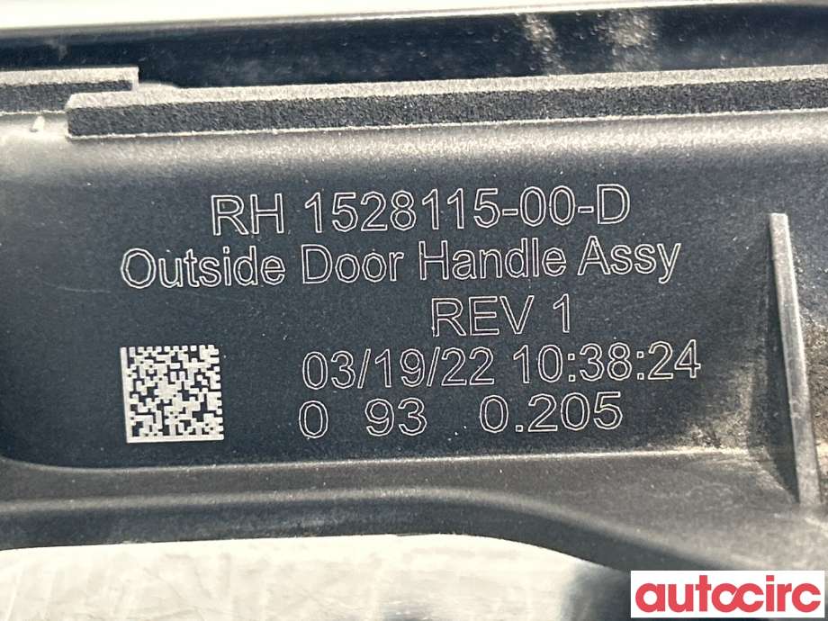 Dørhåndtak utv høyre foran til Tesla Model Y 2021-2024 (Type I) (TESLA|1528115-00-D|)