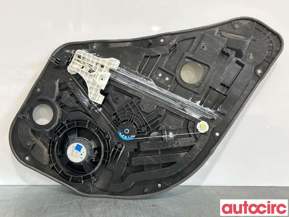 Ruteheis til Kia Niro, 2016-2021  (KIA|83481Q4000)